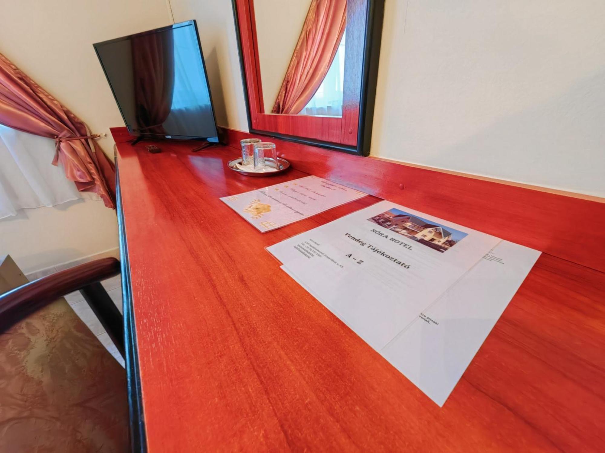 Nora Hotel Hajdúszoboszló Eksteriør billede